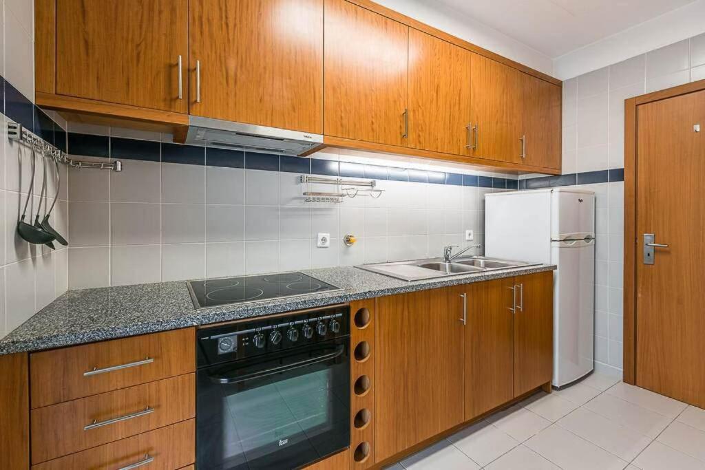 Loule 246 - 1 Bedroom Apartment - Parking Porto Exterior photo