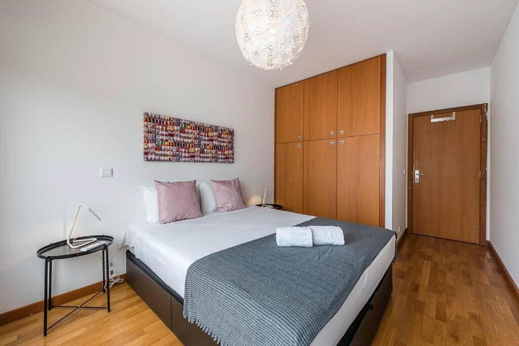 Loule 246 - 1 Bedroom Apartment - Parking Porto Exterior photo